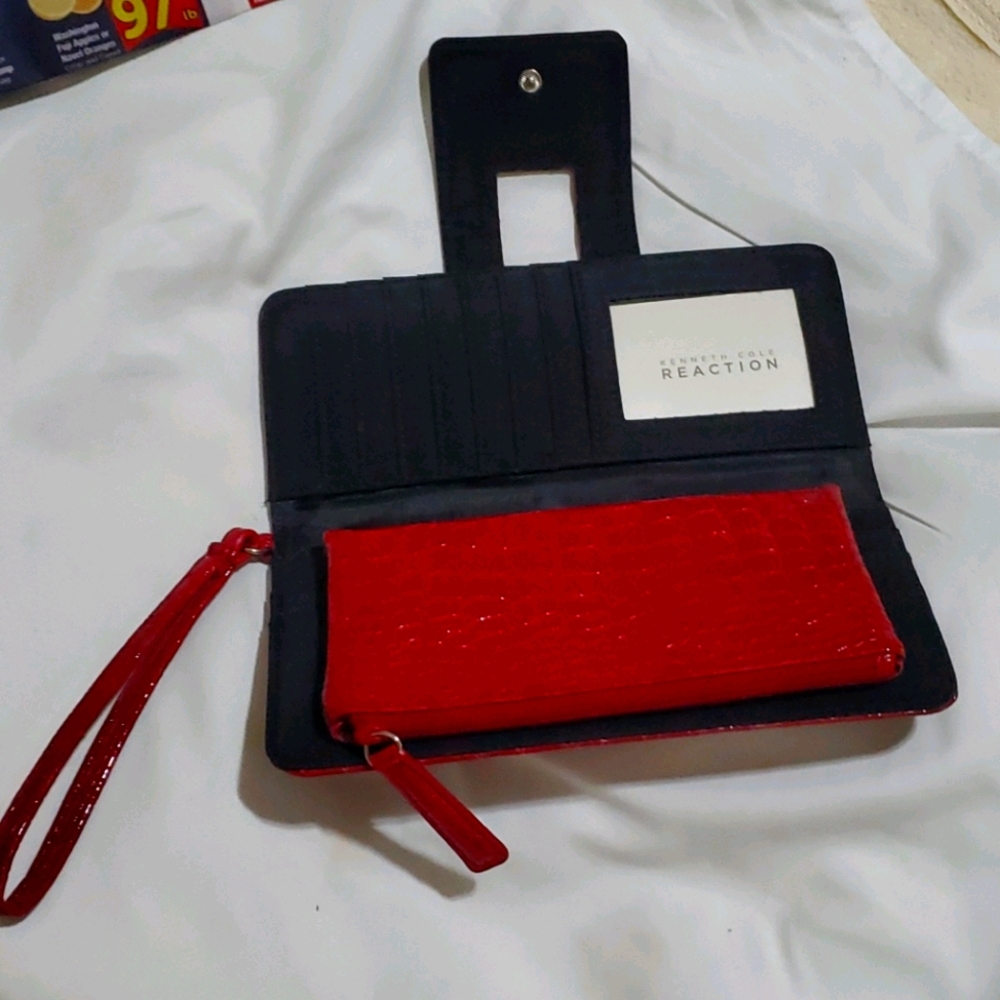 Wallet - Picture 4 of 7